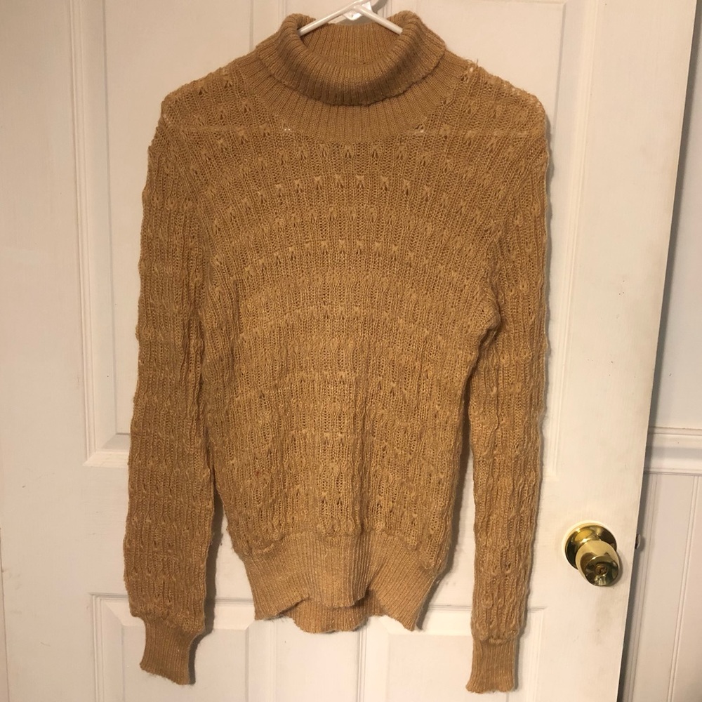 Hampshire Thin Gold Knit Sweater